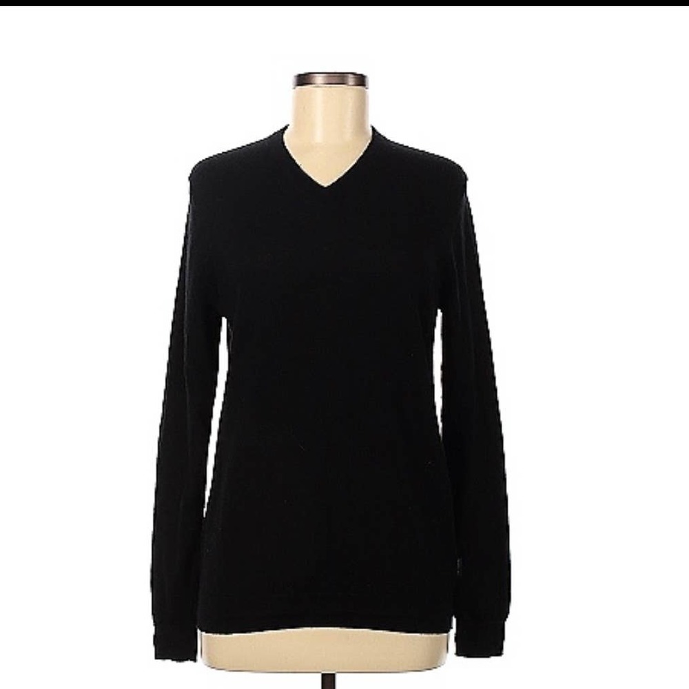Ted Baker London Black Wool V-Neck Sweater – Classic Pullover Knit, Size Small